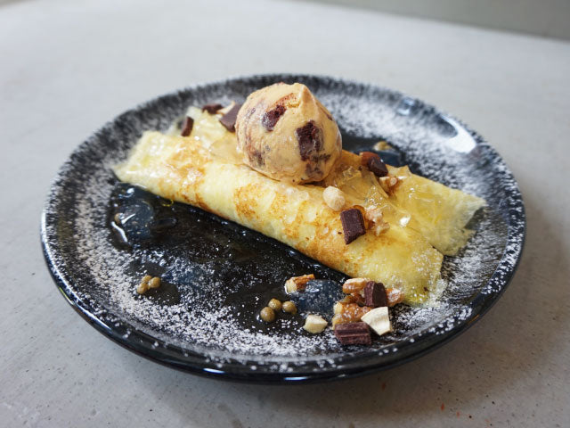 カカオ香るシトラス風味のレアチーズクレープ -シードルのひんやり