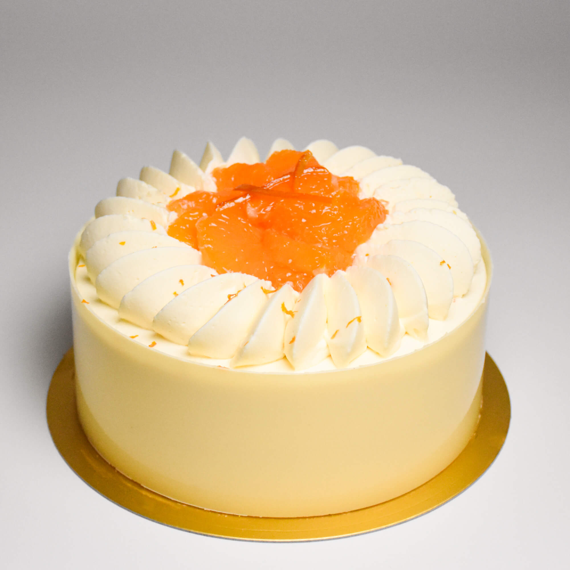 チョコレート専門店ならではのチョコレートを使った生菓子「清見