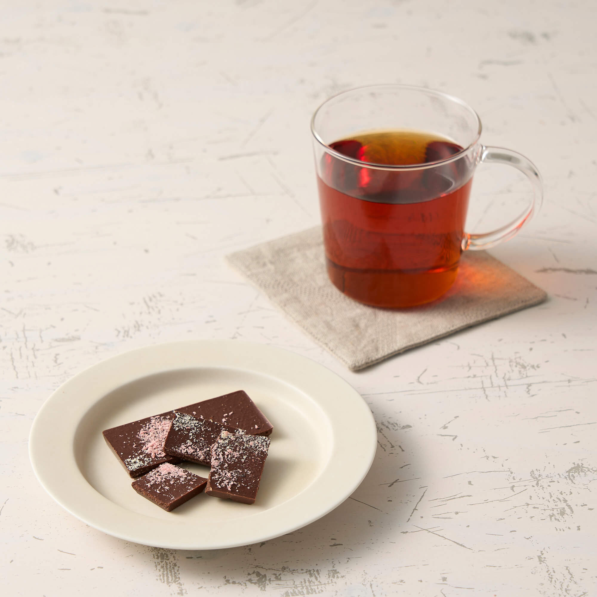 マダガスカル × ローズ – Minimal - Bean to Bar Chocolate -