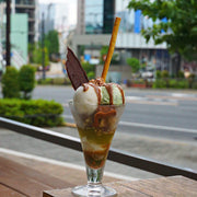 カカオの果肉のソルベ×お茶のアイスクリームですっきりとしたチョコレートパフェ（お客様の声）