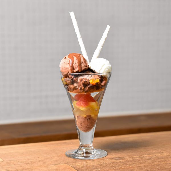 Minimal富ヶ谷本店に夏パフェ登場。トロピカルフルーツと7カ国のカカオ