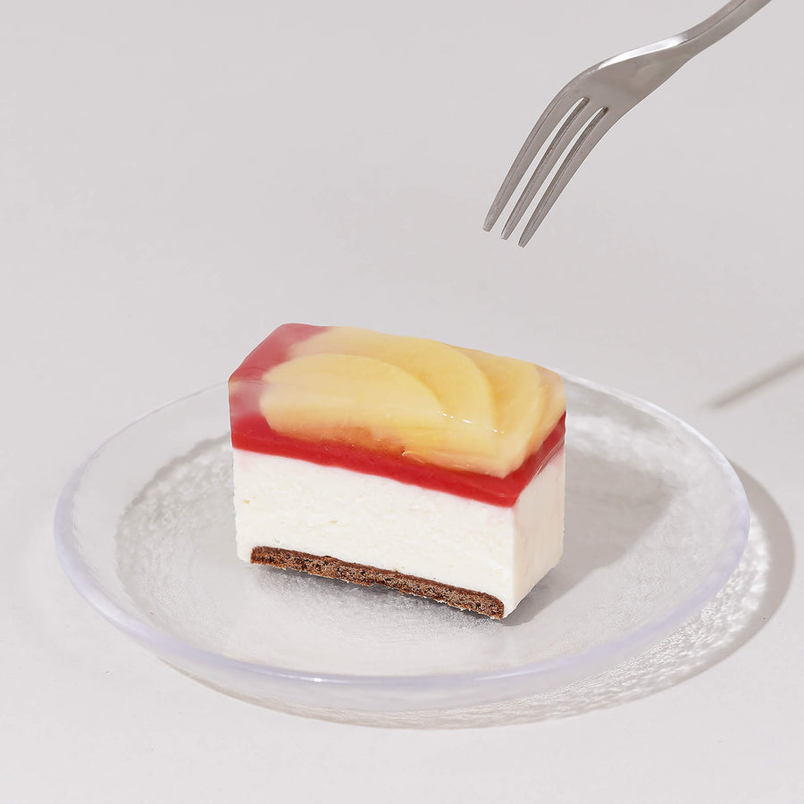 白桃のカカオレアチーズケーキ
